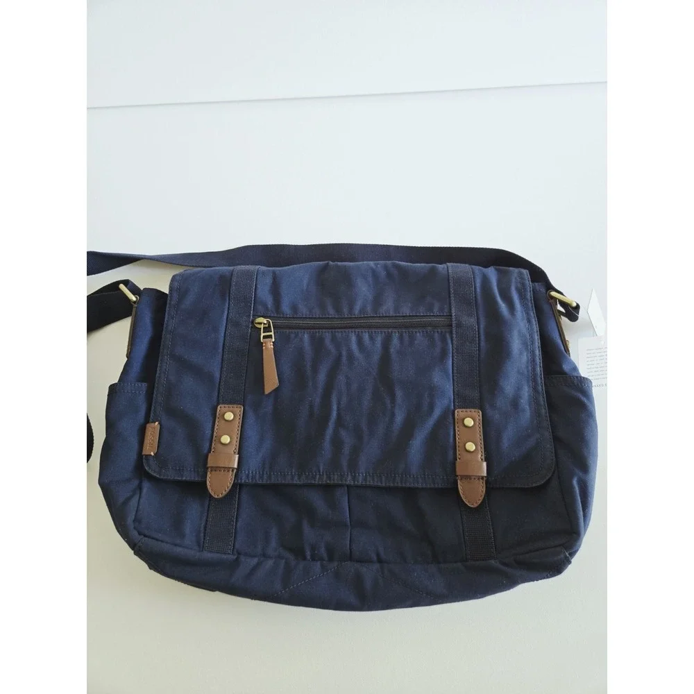 NWT Fossil Waxed Canvas City Bag Messenger Navy Blue Crossbody Pockets ($198)